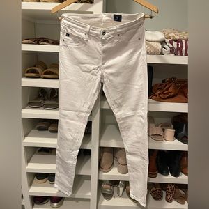 AG ABBEY ANKLE SZ 26 R white denim jeans